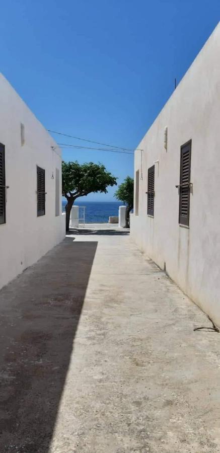 Ad Un Passo Dal Mare Villa Petrosino Dış mekan fotoğraf